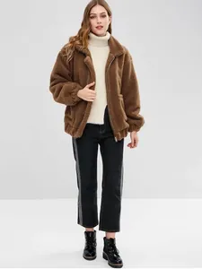 Giacca in pile teddy marrone a maniche lunghe con cerniera e pratiche tasche laterali