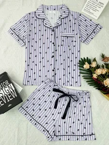 Ensemble pyjama deux pièces pour femme à rayures violettes avec motif couronne