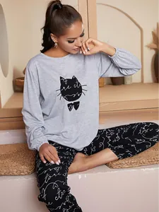 Pigiama grigio con gatto cartone animato e pantaloni stampati eleganti