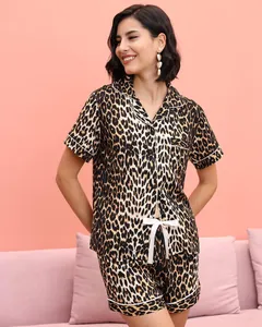 Elegantes Damen-Schlafanzug-Set mit Leopardenmuster, Kurzarmhemd und passenden Shorts