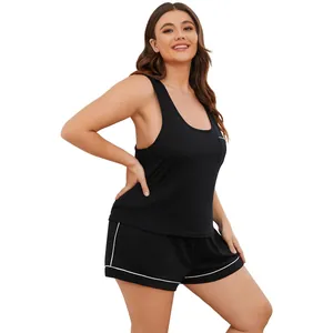 Damen Pyjama-Set in Übergröße in Schwarz mit Tanktop und Shorts mit weißem Kontrastrand