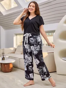 Two-piece plus size women's pajama set with V-neck top and floral print pants