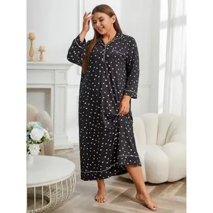 Elegante camicia da notte nera taglie forti a maniche lunghe con stampa a cuoricini