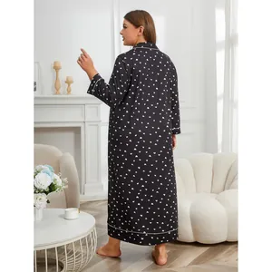 Camicia da notte taglie forti a maniche lunghe con cuori bianchi su fondo nero