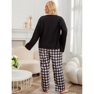 Plus size women's two-piece pajama set with long sleeves and heart checkered pants for winter