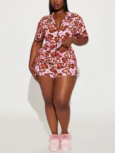 Pink pajama set for women with cute cartoon bear and heart pattern print