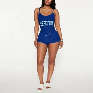 Ensemble pyjama sexy bleu deux pièces avec caraco imprimé PERFECTION et short assorti
