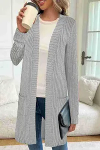 Eleganter langer grauer Damen Strickcardigan mit Rippmuster und Taschen, lockerer Stil