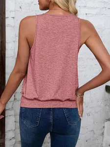 Vue arrière d'un débardeur décontracté sans manches pour femme en rose chiné doux.