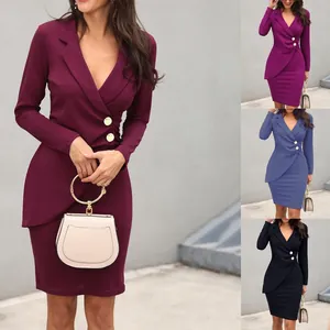 Dames Elegant Slim Fit V-hals Lange Mouwen Kantoorkleding Jurk Decoratieve Gouden Knopen Bodycon Midi Werkjurk Voor Herfst Winter