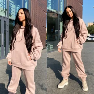 Ensemble deux pièces sweat à capuche oversize rose et pantalon de jogging pour femme