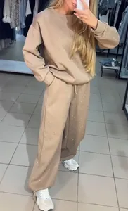 Ensemble deux pièces beige décontracté pour femme avec strass et jogging à cordon