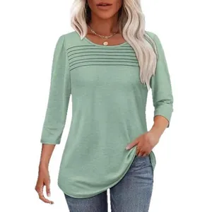 Lässiges mintgrünes Damen-T-Shirt mit Rundhalsausschnitt, 3/4-Ärmeln und Streifen