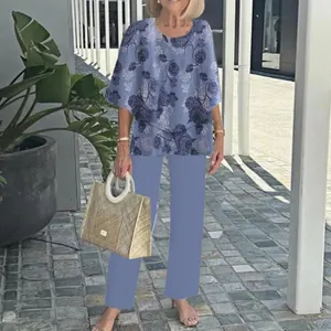 Floral print mid-sleeve round neck top with matching blue pants casual two-piece outfit