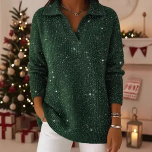 Elegante maglione a maglia verde scuro glitterato con scollo a V per le feste di Natale.