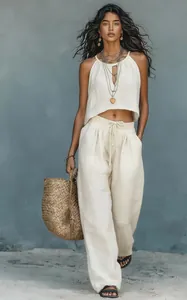 Conjunto boho de dos piezas en lino con top corto halter y pantalones de pierna ancha