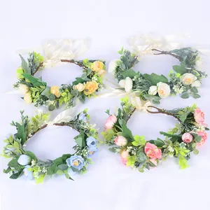 Corona de flores artificiales hecha a mano con cinta ajustable para niños y bodas