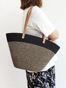 Grand sac cabas bicolore en corde de coton tressé avec bord noir et paille naturelle