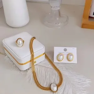 Parure de bijoux en acier titane style français avec perles, collier boucles et bague
