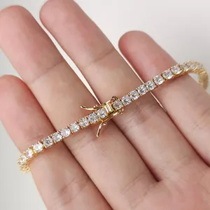 Elegante bracciale tennis placcato oro con scintillanti zirconi per stile hip hop unisex