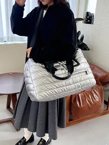 Baumwolle Große Kapazität Gesteppte Puffer Reisetasche Metallisch Glänzend Fitness Umhängetasche Wochenend Duffel Bag Für Outdoor Reisen Damen