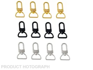 Vue détaillée de mousquetons pivotants en acier inoxydable 316 en or, noir et argent
