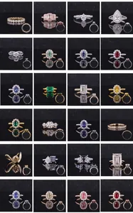 Collezione di anelli con diamanti di laboratorio in vari tagli e colori vivaci.