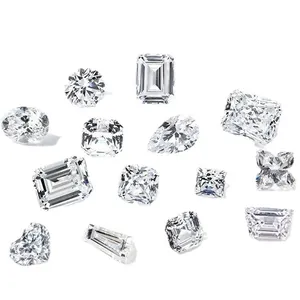 Diamanti sintetici sfusi scintillanti in varie forme come cuore, ovale e smeraldo
