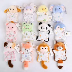 Una collezione di dodici diversi peluche di animali carini disposti in una griglia ordinata.