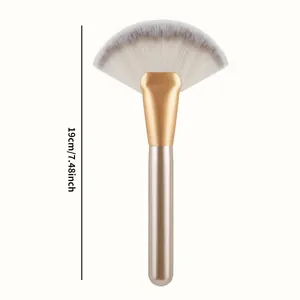 Professional fan-shaped highlighter brush for makeup, 19cm soft powder brush tool.