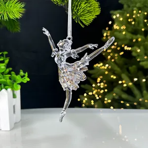 Durchsichtiger Ballett-Weihnachtsschmuck aus Acryl mit goldenen Pailletten am Baum