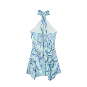 Vue arrière de la mini-robe évasée sans manches à col licou imprimée