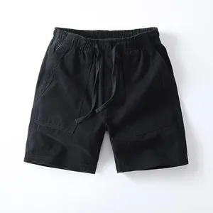 Schwarze Baumwoll-Shorts für Herren im Retro-Stil mit elastischem Kordelzug am Bund