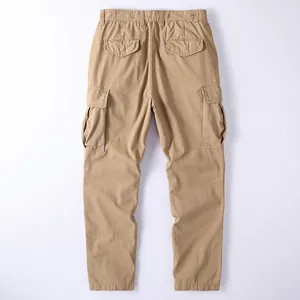 Vue arrière du pantalon cargo en coton kaki rétro américain avec plusieurs poches pour hommes