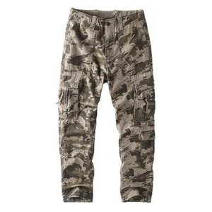 Vintage Cargo-Hose für Herren in Camouflage mit vielen Taschen und lockerer Passform