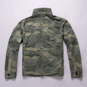Vista trasera de alta calidad de chaqueta casual de camuflaje retro para hombre estilo militar