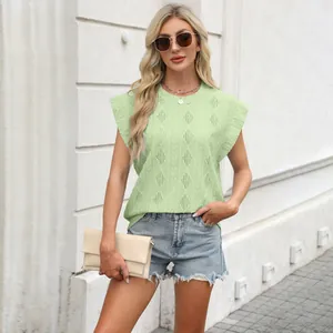 Vue détaillée du haut en tricot jacquard vert clair à col rond pour femme été