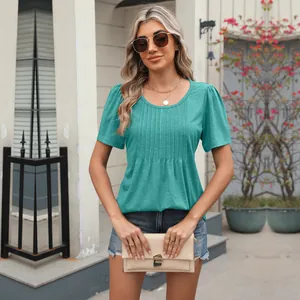 T-shirt da donna verde petrolio a girocollo con pieghe frontali per l'estate