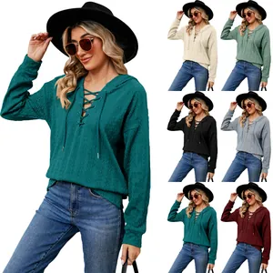 Sudadera con capucha lisa para mujer con escote con cordones en varios colores