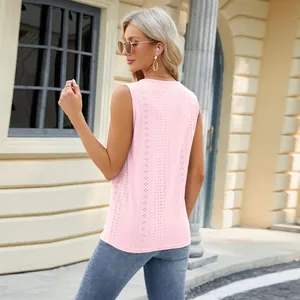 Detail of pink jacquard sleeveless tank top for women with delicate pointelle pattern