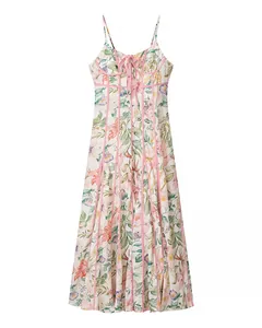 Vorderansicht des französischen Vintage-Sommerkleides mit Blumenmuster und Paspeln