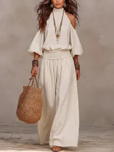 Boho-Set aus linnen in Creme mit schulterfreiem Neckholder-Top und weiter Smok-Hose