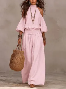 Boho-Chic Set in Rosa mit schulterfreiem Oberteil und gesmokter Hose mit weitem Bein