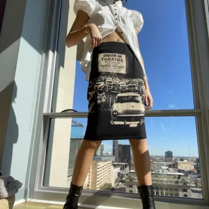 Vintage Drive-In Theatre Print Black Knit Midi Skirt Women Bodycon High Waist Retro Pencil Skirt Elegant Commuter Bottom