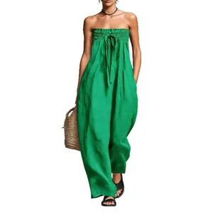 Elegante tuta intera verde senza spalline arricciata con dettaglio stringato sul davanti