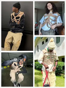 Collage van modellen die het skelet-hoodie-vest dragen in diverse straatomgevingen.