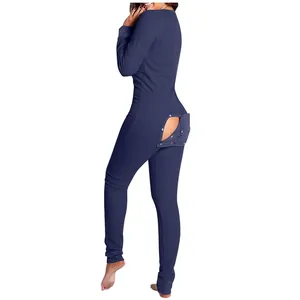Dunkelblauer langärmliger Jumpsuit-Schlafanzug für Erwachsene mit einer Gesäßklappe