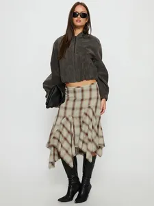 Falda midi a cuadros de cintura alta con dobladillo irregular y patchwork para mujer moderna