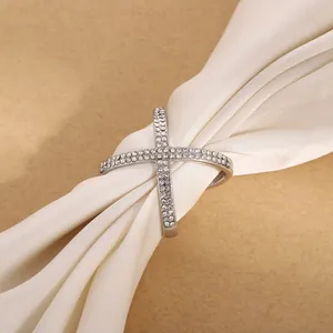 Koreaanse Stijl X-Vorm Zinklegering Strass Sjaalgesp Veelzijdige Metalen Sjaalring Clip Voor Dames Mode Kleding Accessoires
