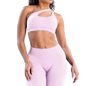Conjunto de yoga rosa sin costuras con sujetador deportivo y leggings de talle alto